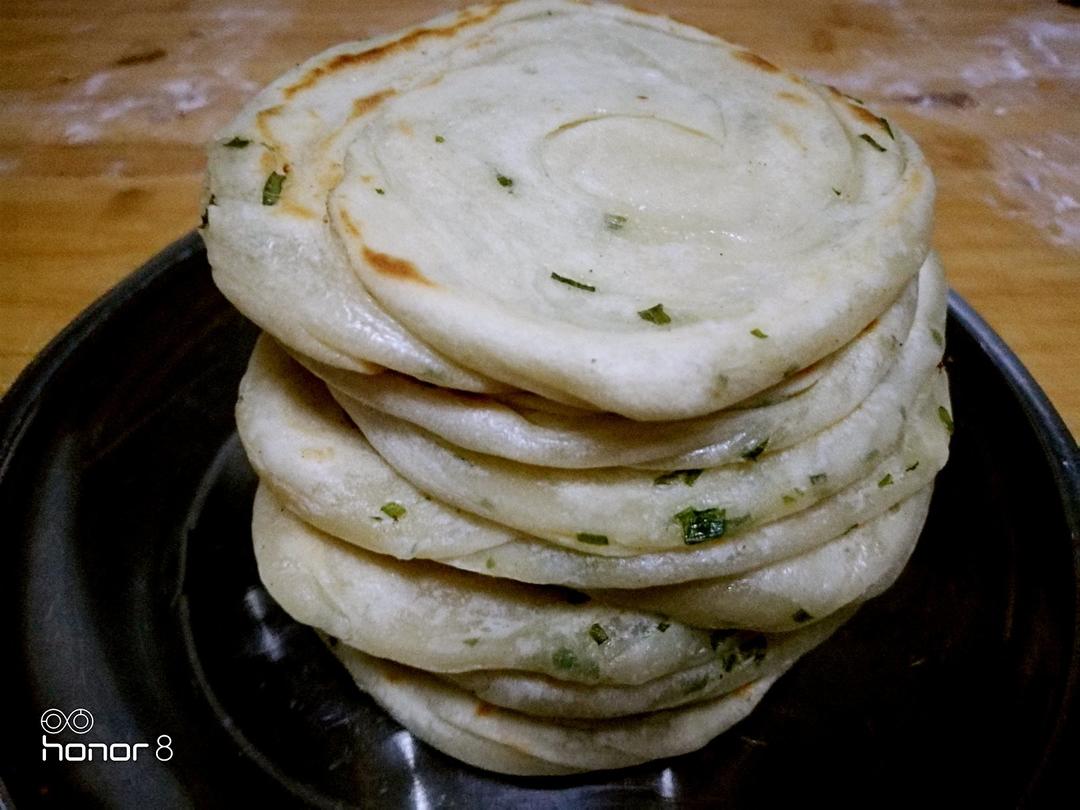 堂妈教你做飘香葱油饼
