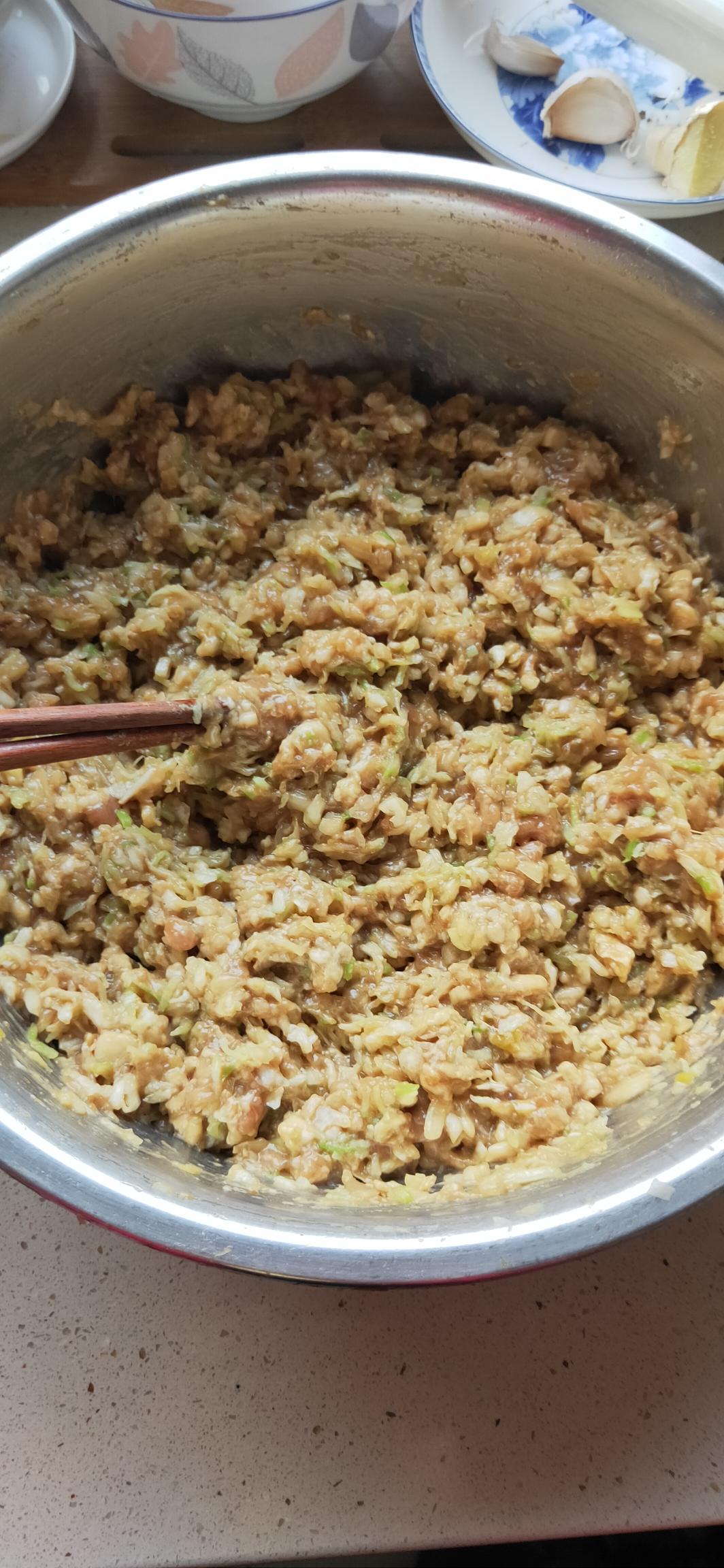 萝卜肉馅包子的做法 步骤9