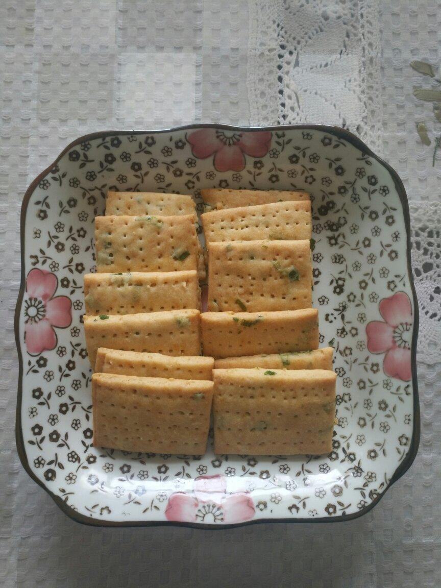 超级简单的葱香苏打饼