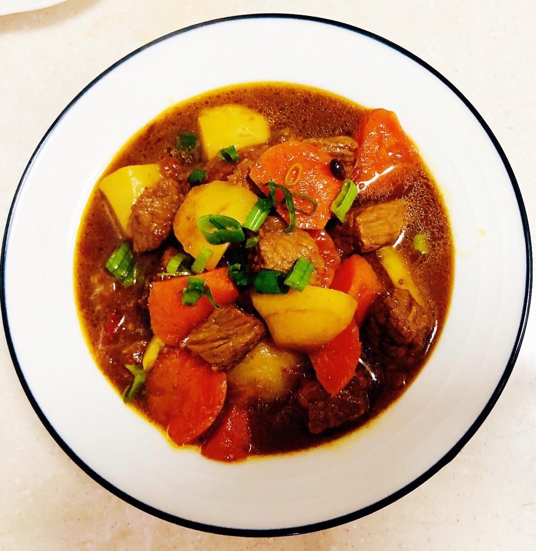 红烧牛肉土豆 （独家秘制）