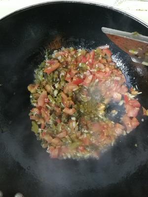 酸菜番茄肥牛的做法 步骤8