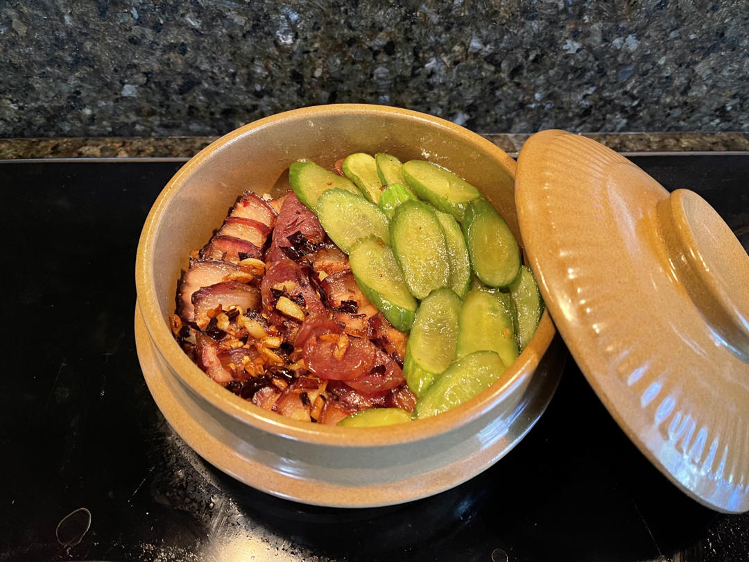 厨师长教你：家常“排骨煲仔饭”的做法，米饭和锅底的锅巴都很香