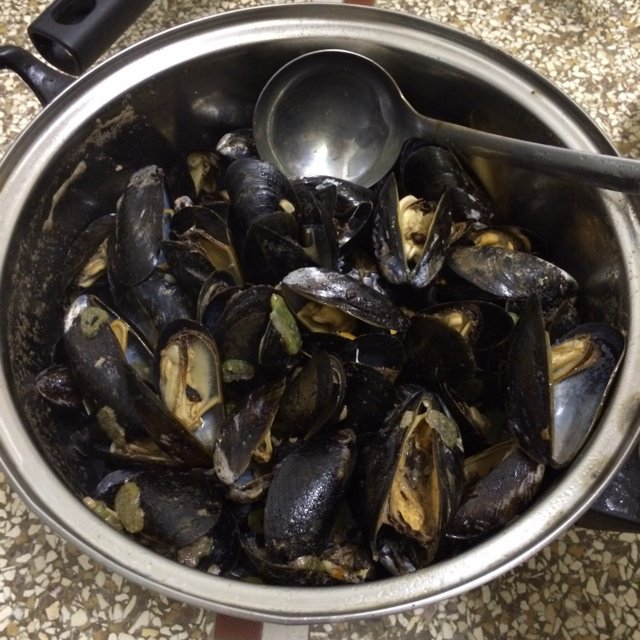 留学伦敦也要吃中餐·煮·蒜香黄油甜白葡萄酒青口·海虹