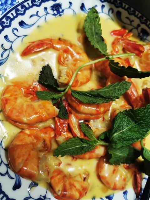 舔嘴 湿奶油老虎虾