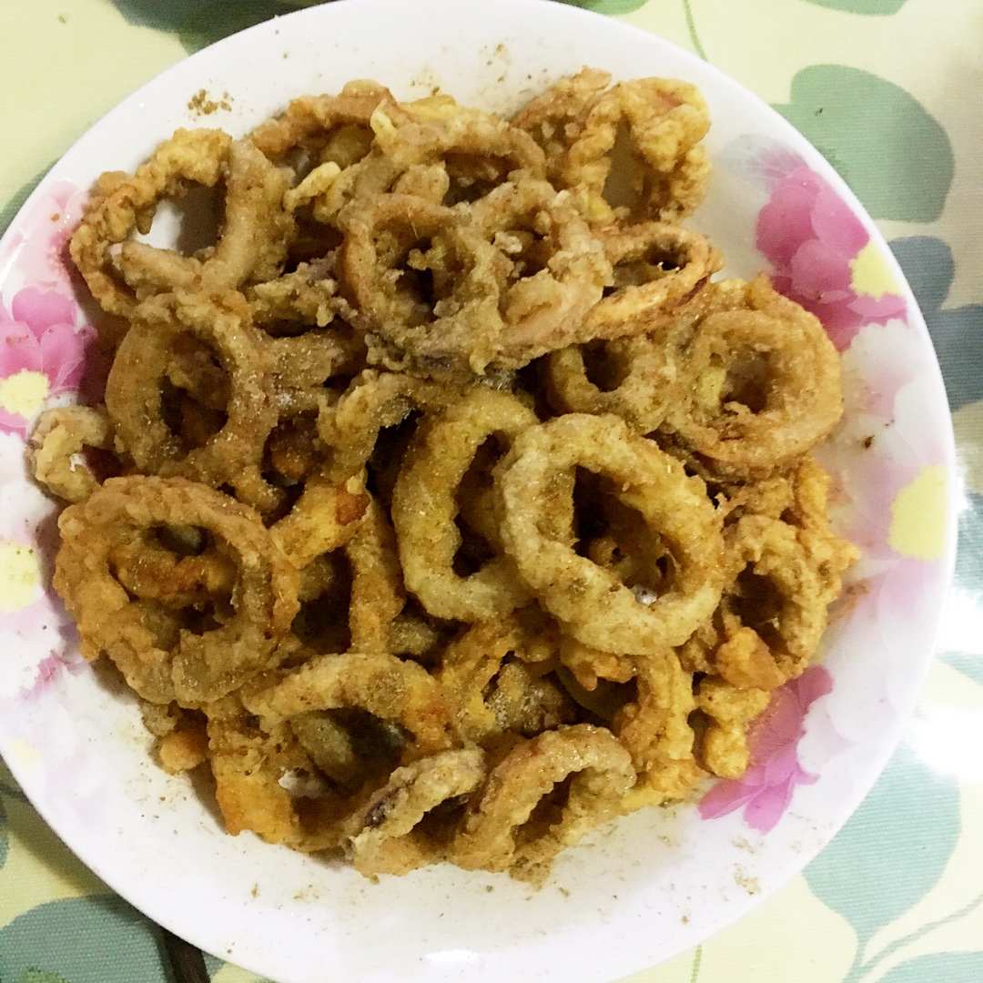 酥炸鱿鱼圈——好吃到停不了口