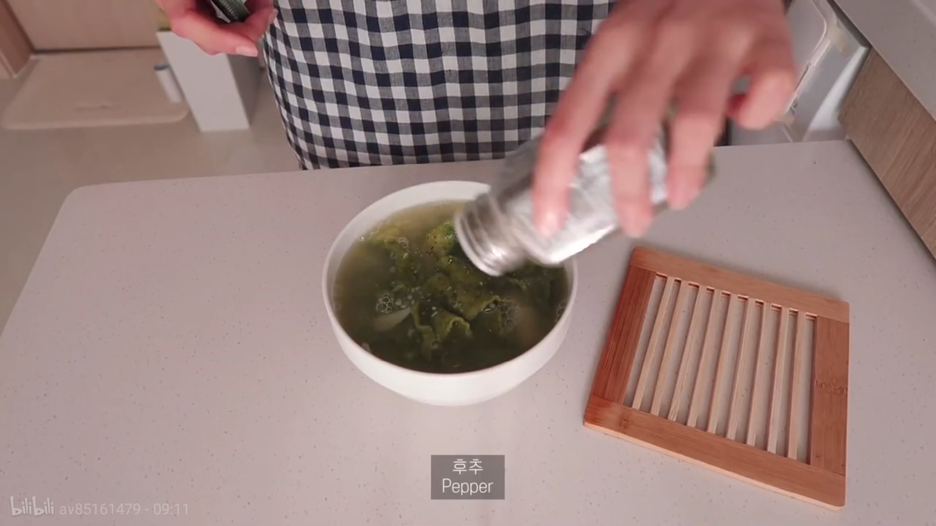Ondo's vlog 01-26 牛油果虾仁吐司+菠菜面片汤的做法 步骤18