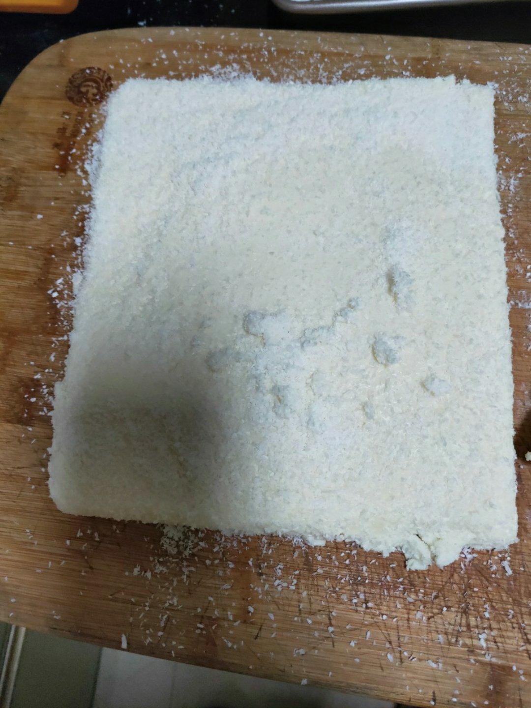「椰丝牛奶小方」媲美85℃