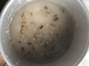干贝海鲜蔬粥的做法 步骤3