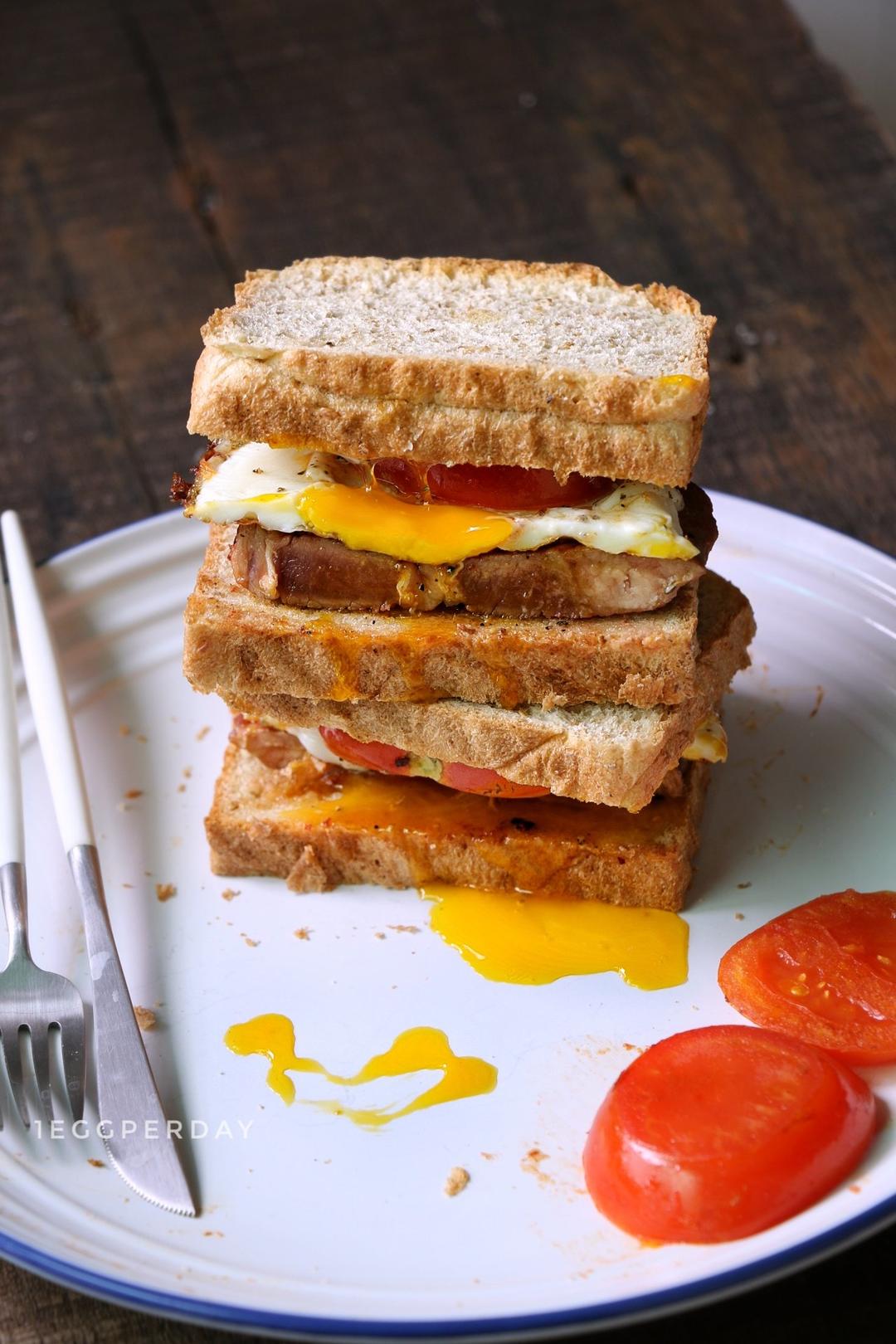 1eggperday做的减脂牛排三明治