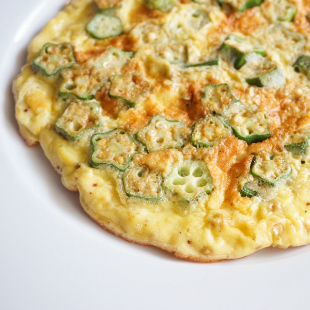 小池吃chi做的秋葵鸡蛋饼