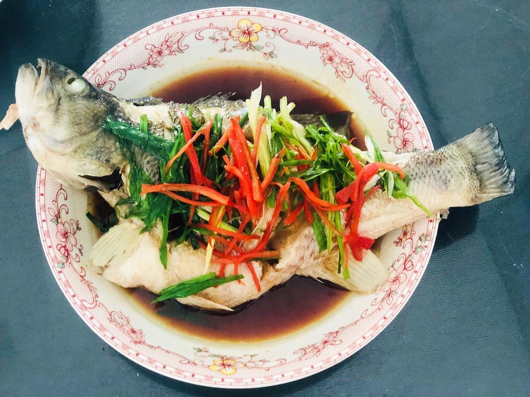 清蒸鲈鱼