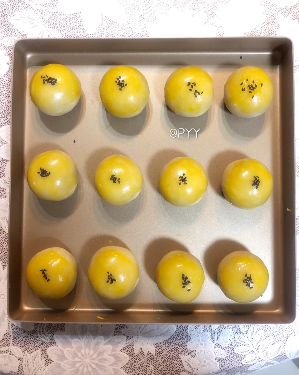 蛋黄酥