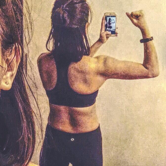 要练出马甲线的牛小西西西