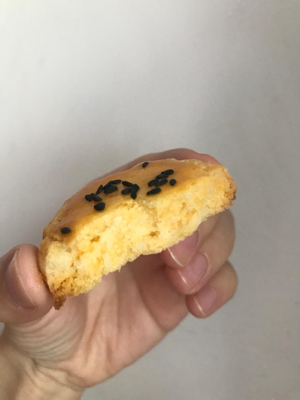 咸蛋黄酥饼