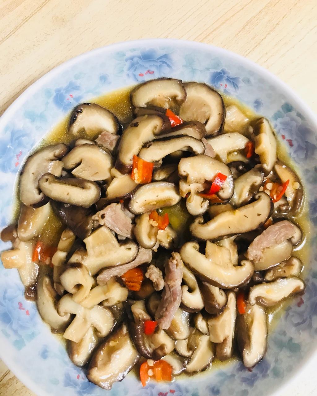 香菇炒肉