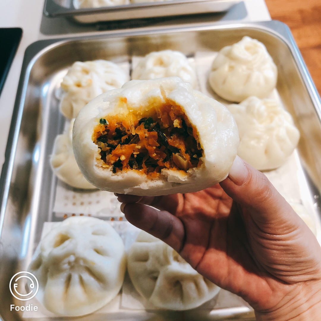 胡萝卜木耳鸡蛋素包子