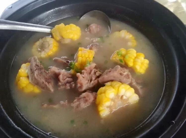 玉米排骨汤