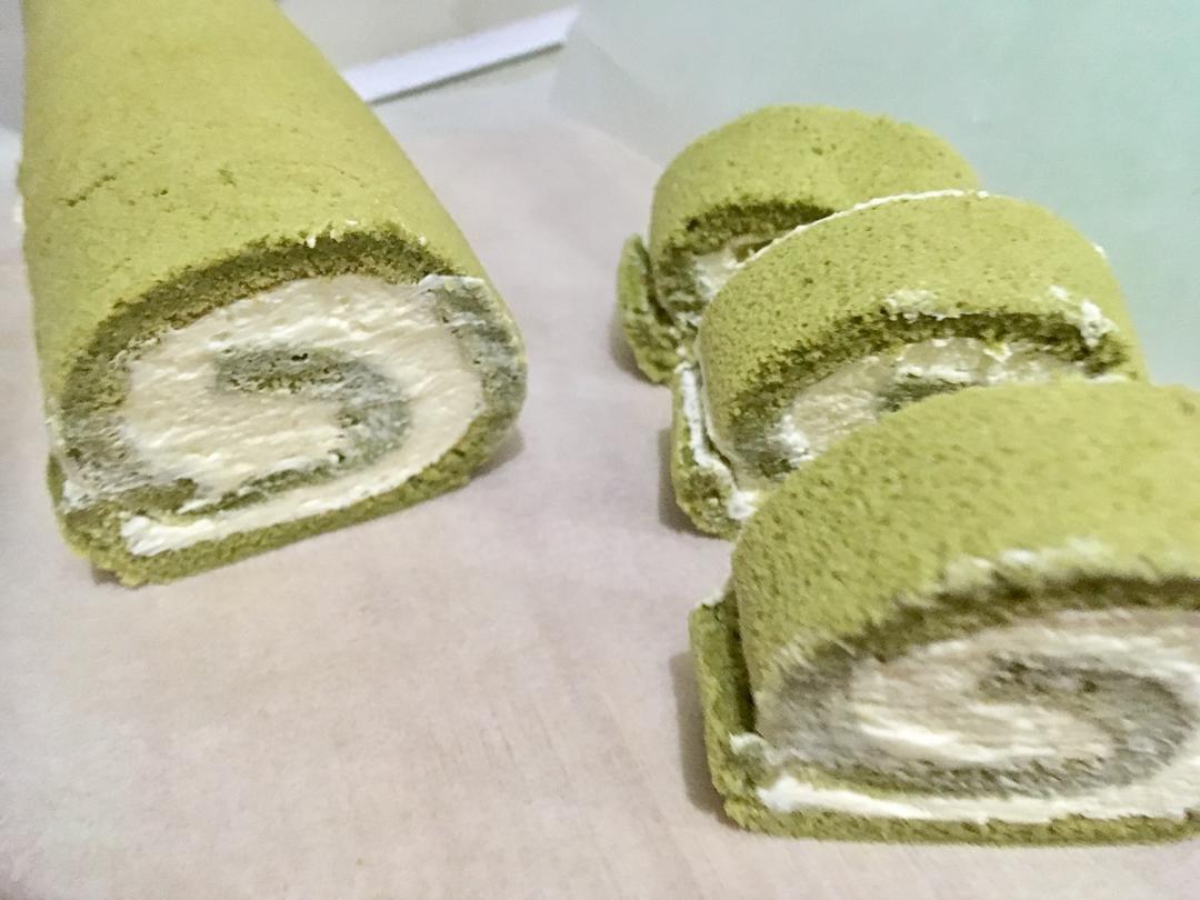 抹茶戚风蛋糕卷