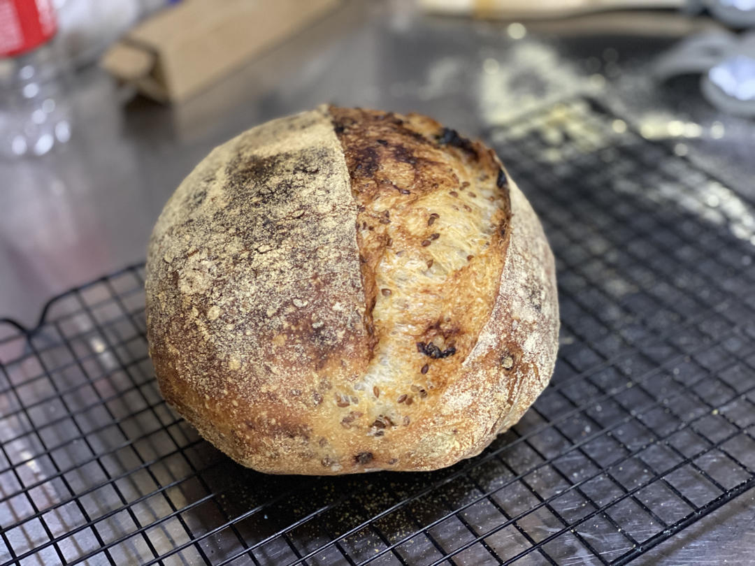 法式 亚麻籽蔓越莓欧包