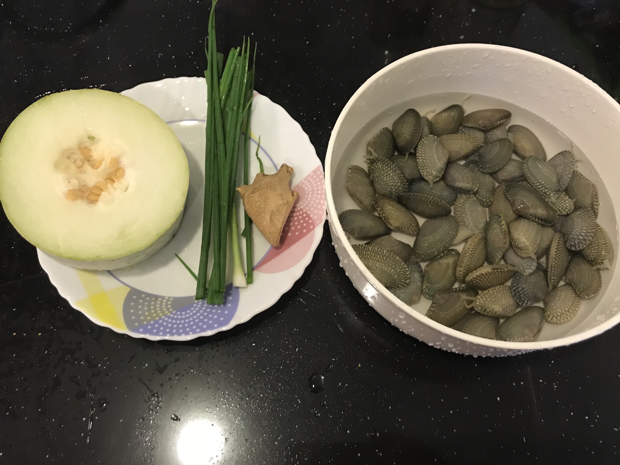 冬瓜花甲汤的做法 步骤1