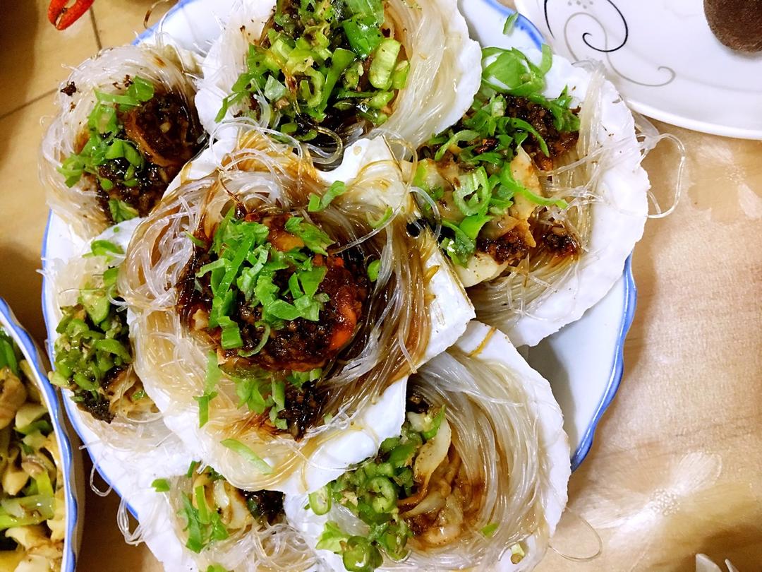 蒜蓉粉丝蒸扇贝