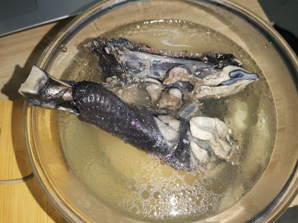 广式花旗参炖乌鸡汤