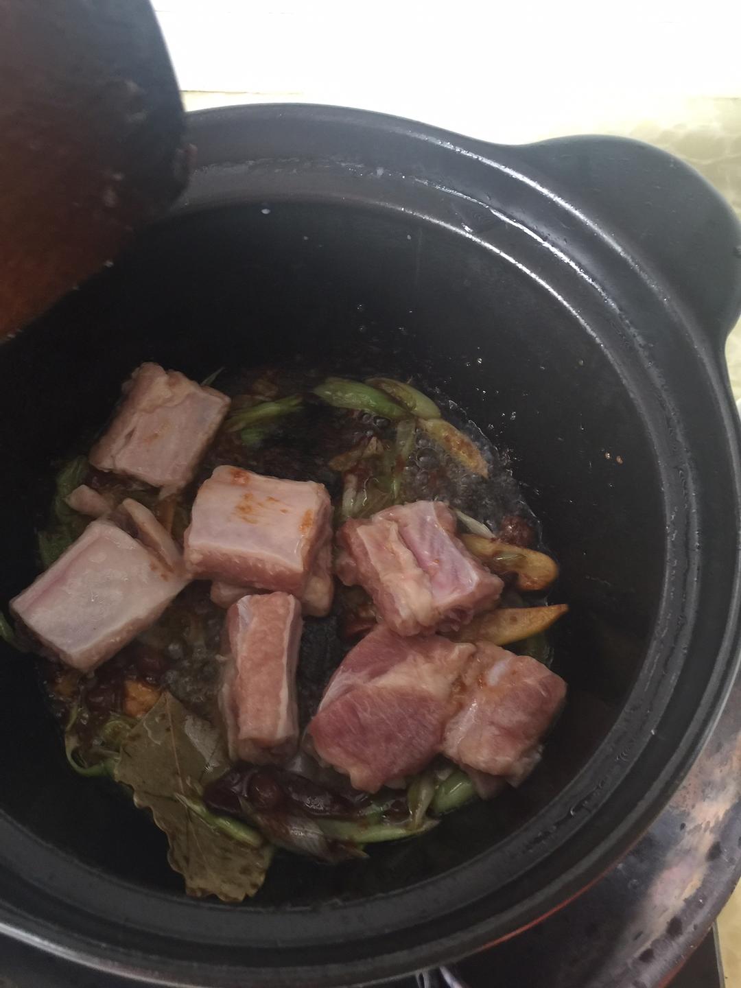 酱香排骨炖豆腐的做法 步骤9