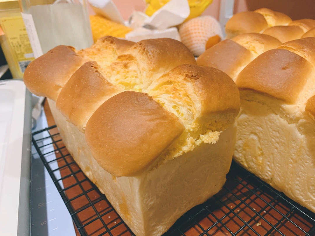 顶级黄金椰蓉吐司