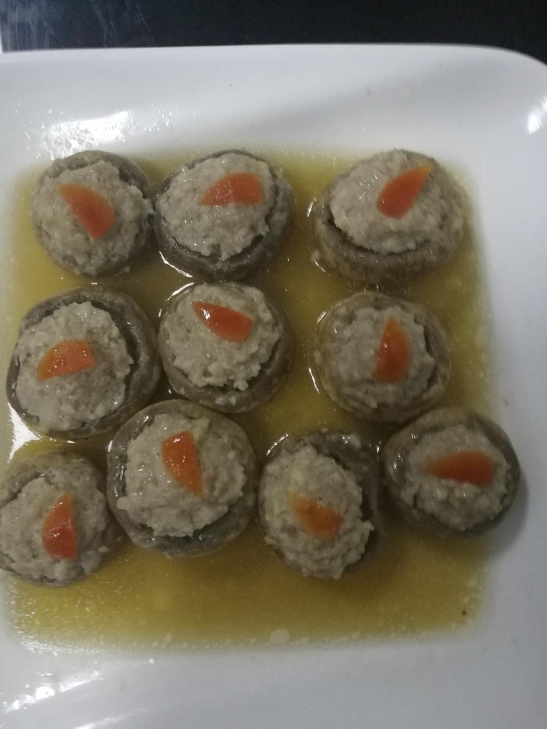 美味的肉酿香菇～～孩子爱吃的下饭菜