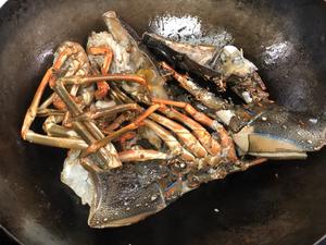 龙虾海鲜砂锅粥的做法 步骤5