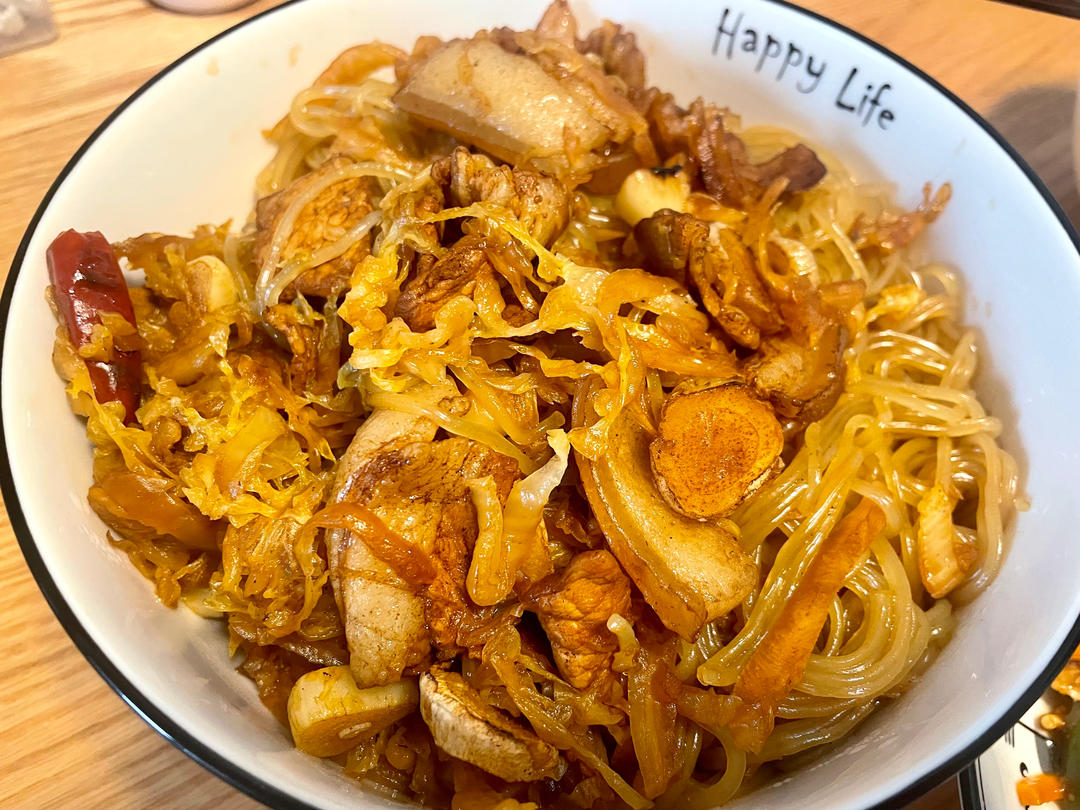 东北酸菜猪肉炖粉条