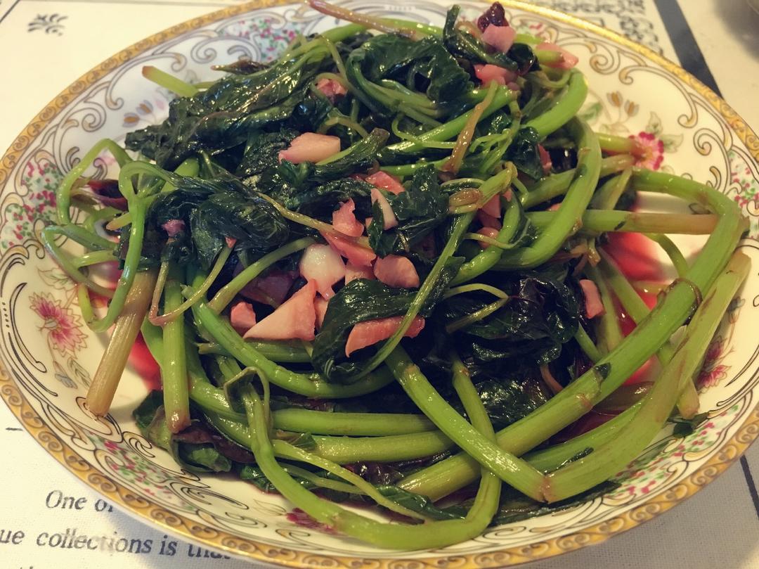 蒜茸炒红苋菜