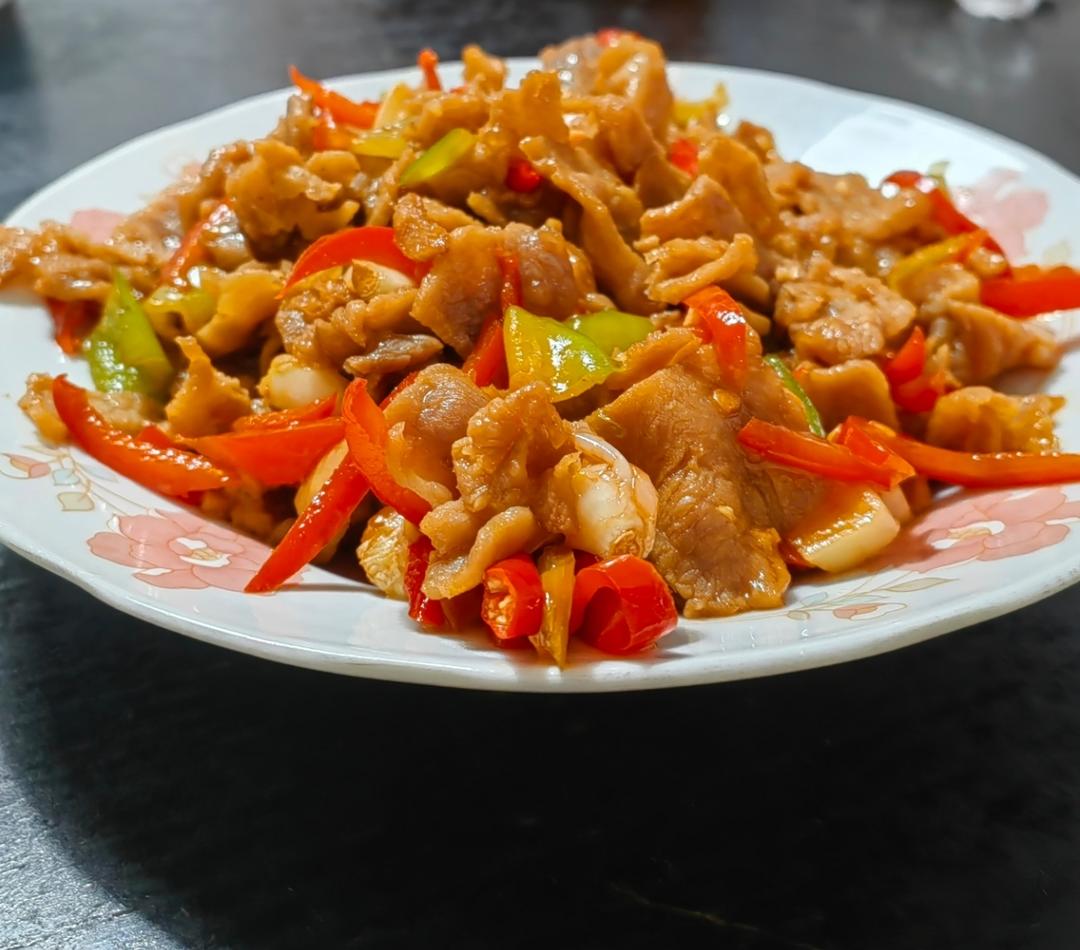 小炒黄牛肉，肉嫩味香！太好吃了简直是米饭杀手！