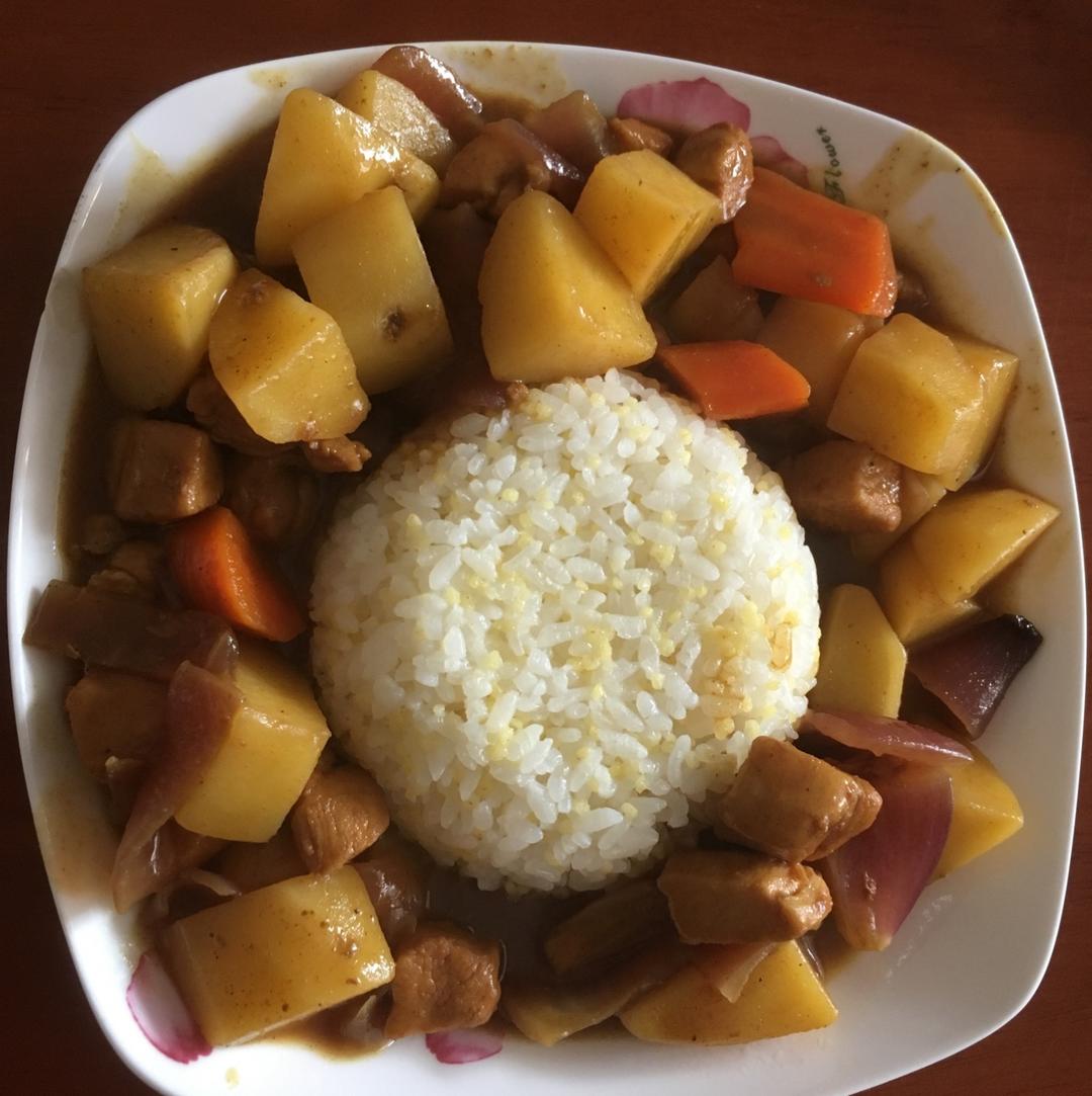 咖喱土豆鸡块