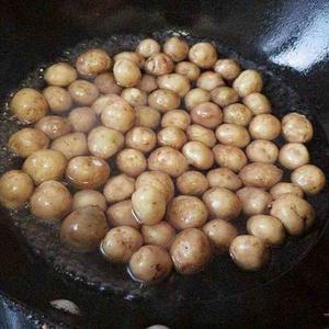 五香小土豆的做法 步骤1