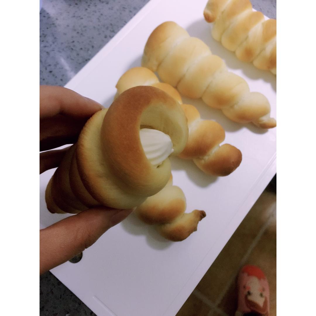 螺旋奶油面包卷