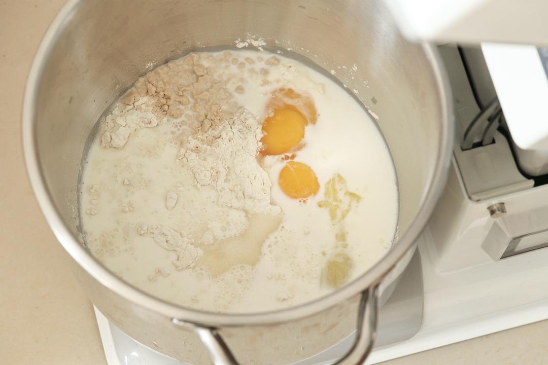 纯奶手撕吐司的做法 步骤1