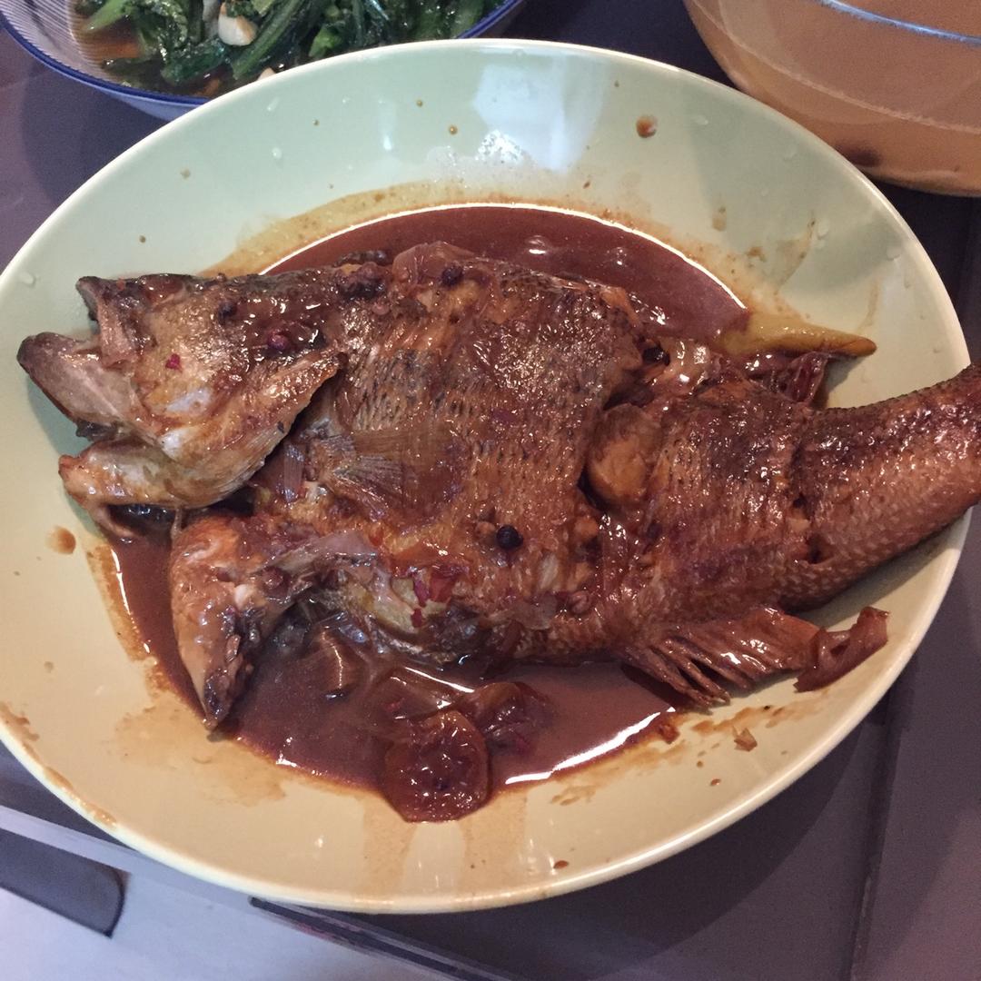 红烧鲈鱼