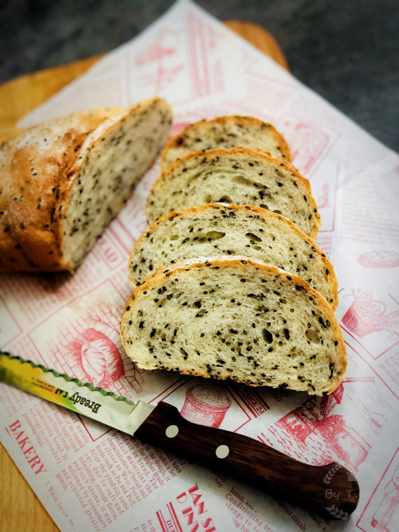 不勤快的兔妈妈做的健康黑芝麻面包(免揉)