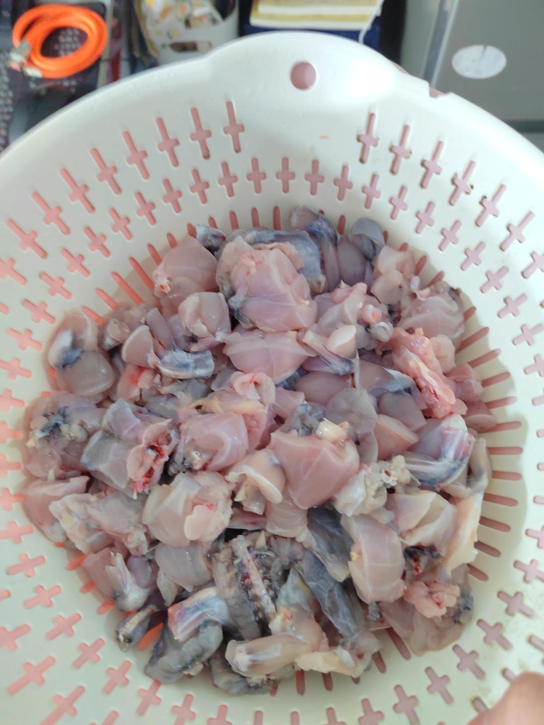 嫩的不要不要的爆炒牛蛙