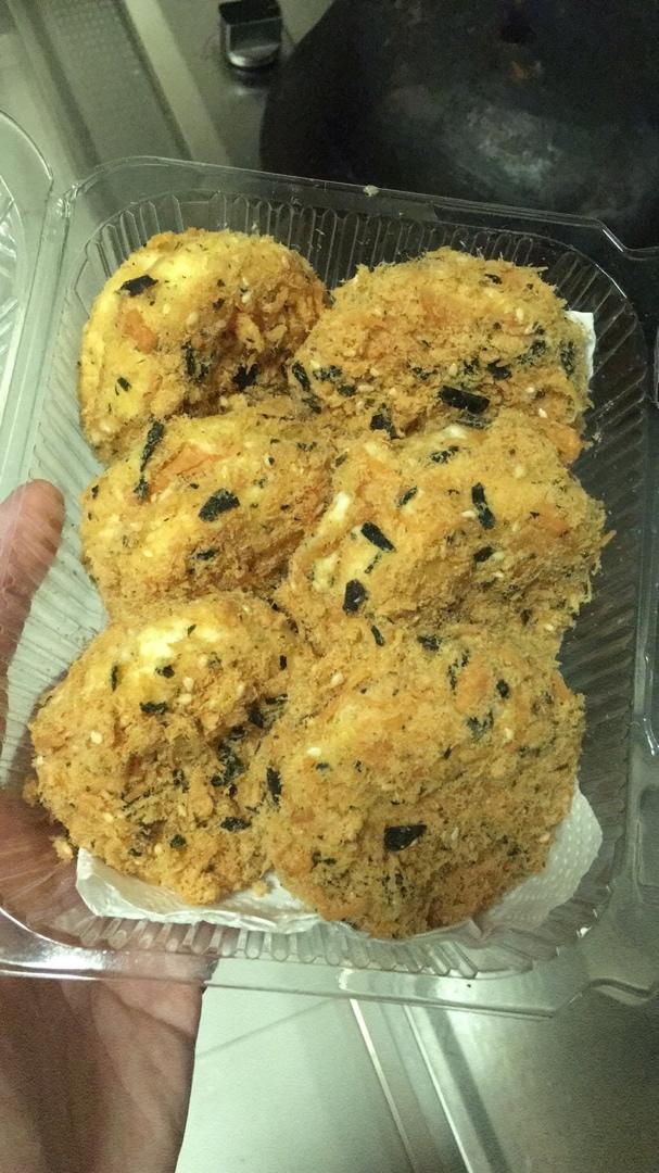 美味海苔肉松小贝