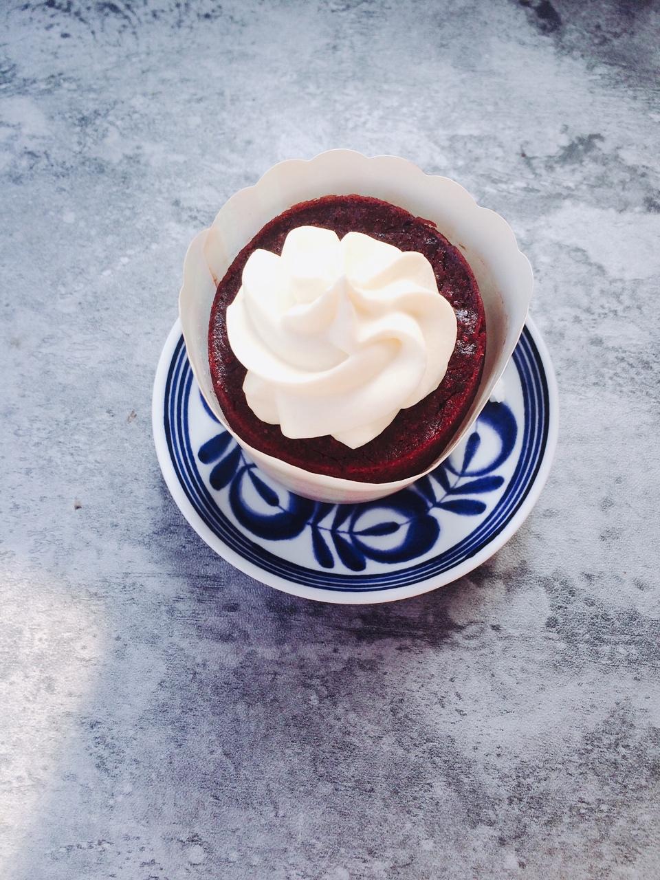 正宗红丝绒cupcake—马斯卡彭奶油霜