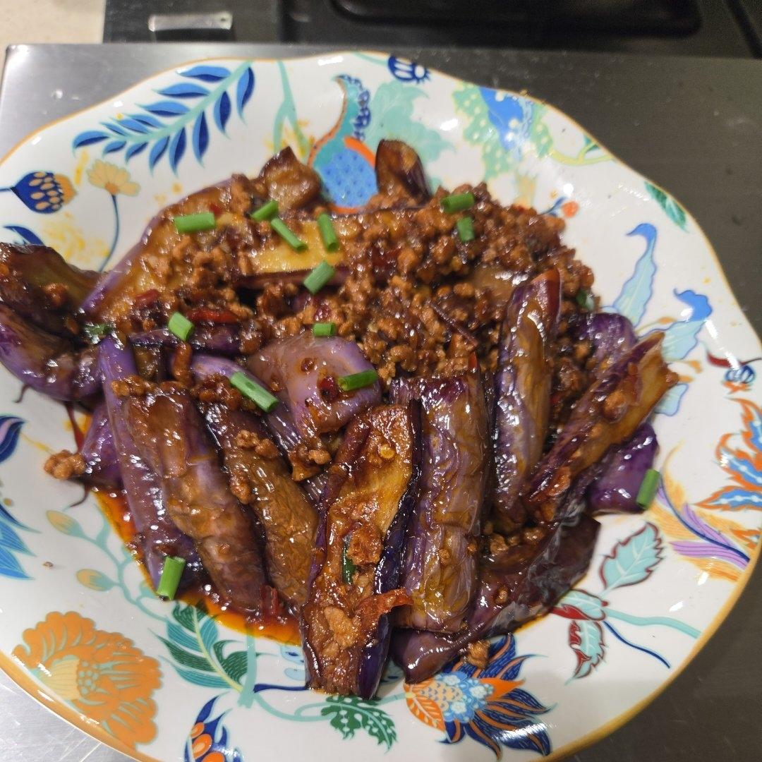 开胃下饭菜！巨简单的家常鱼香茄子煲