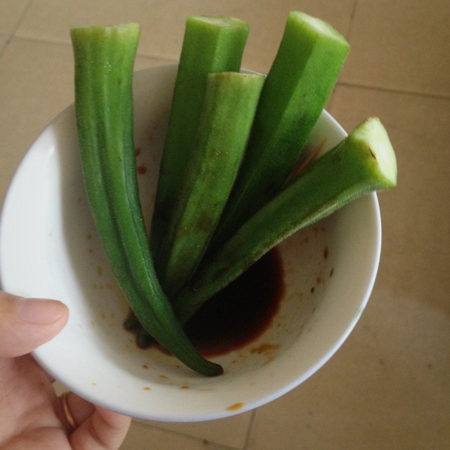 白灼秋葵