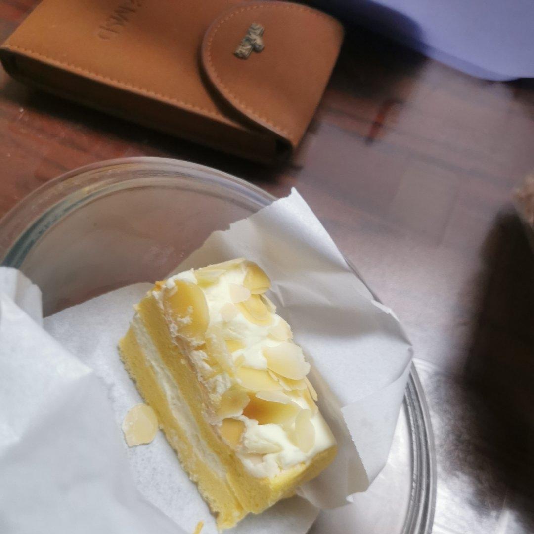 老式咸奶油蛋糕