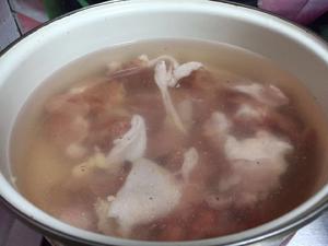 排骨汤、羊肉汤不如这碗汤—虫草花椰子鸡汤的做法 步骤2