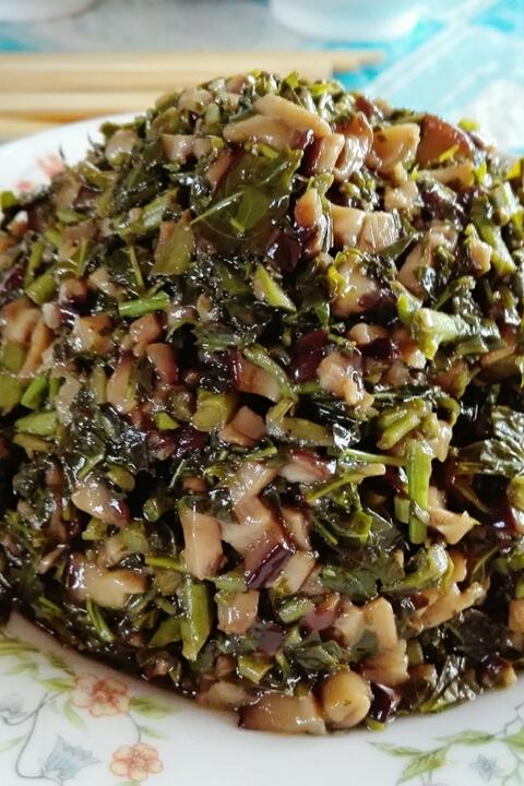 香椿香菇拌饭酱