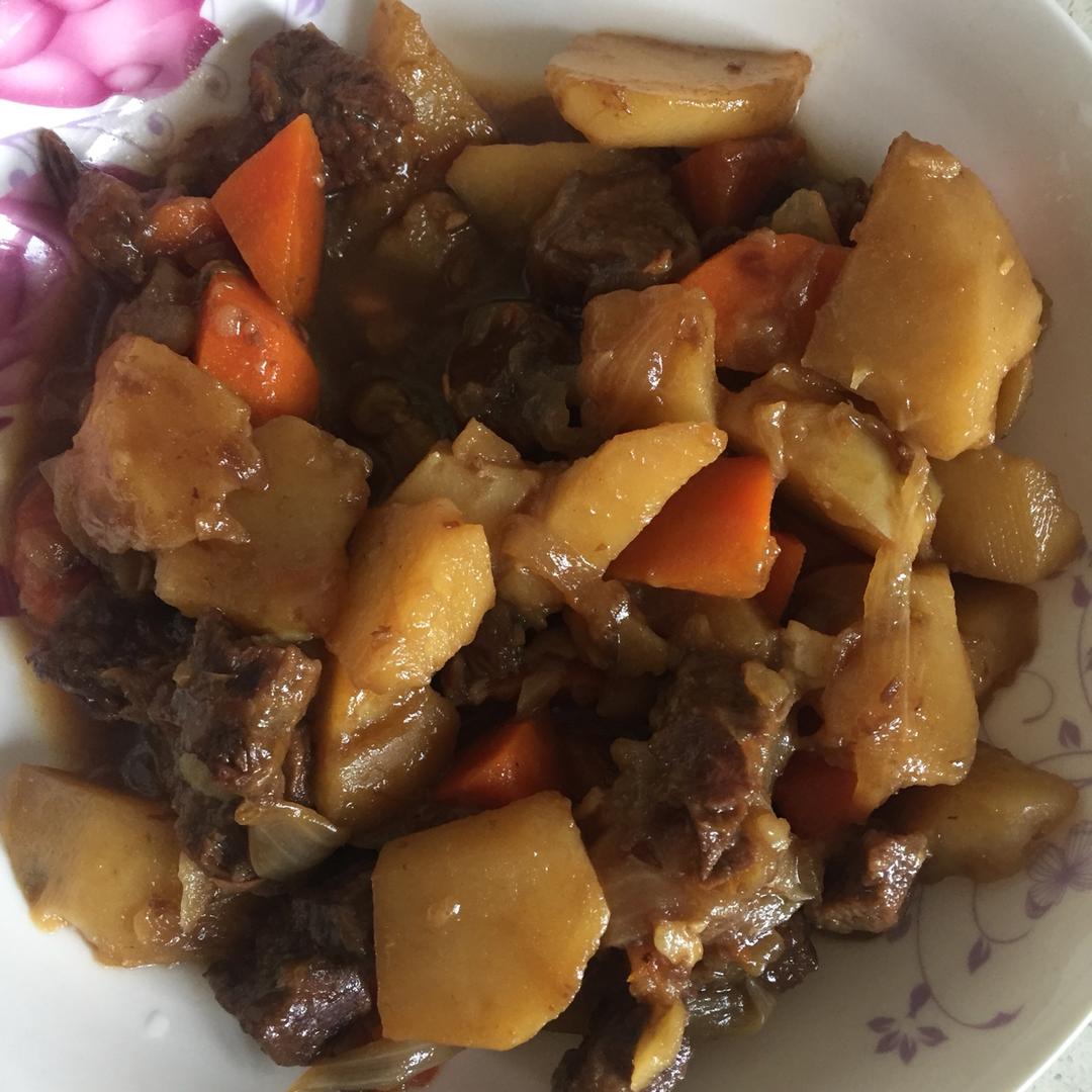红烧牛肉土豆 （独家秘制）