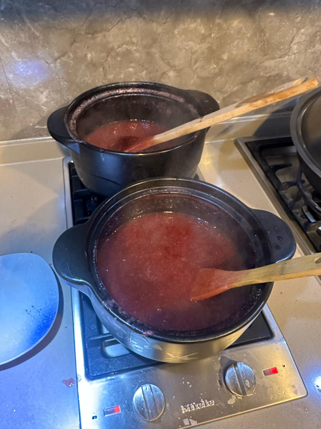 自制草莓酱（孩子爱吃的不得了）