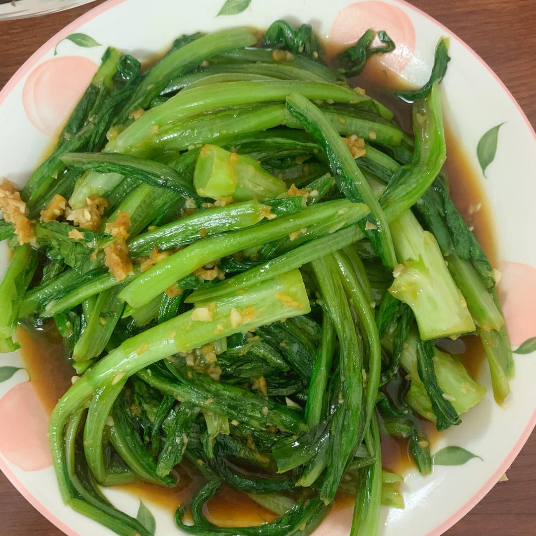 蒜蓉耗油清炒油麦菜，减脂快手菜，宝宝超爱，傻瓜步骤，屡试不爽，好吃且下饭，鲜香爽口！！
